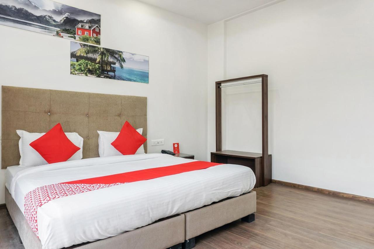 Oyo 16832 Hotel I Suite 2 Mangvadi Exteriér fotografie